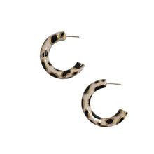 Load image into Gallery viewer, Oyster Print Hoops