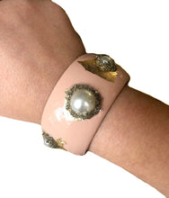 Load image into Gallery viewer, Pearl Bangles©
