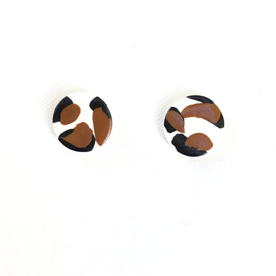 Medium Button - White