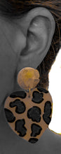 Load image into Gallery viewer, Cheetah Hearts - 2 Color Options