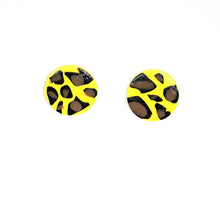 Load image into Gallery viewer, Medium Button - Yellow